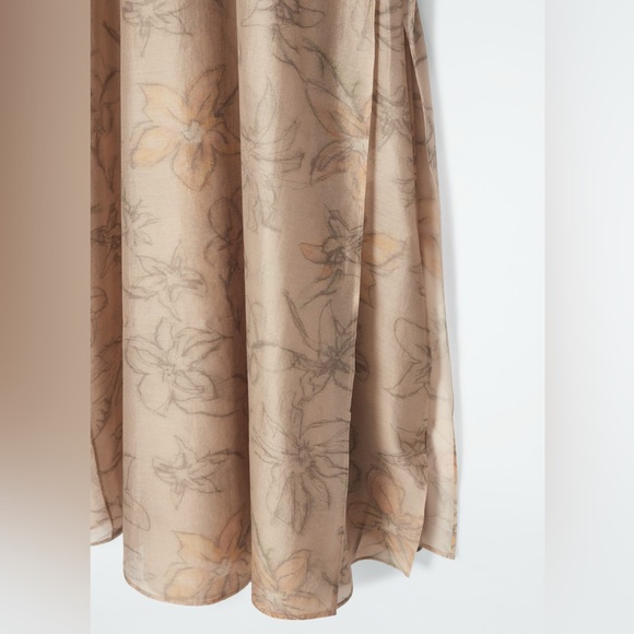 COS Floral-Print Halterneck A-Line Maxi Dress - Picture 3 of 7